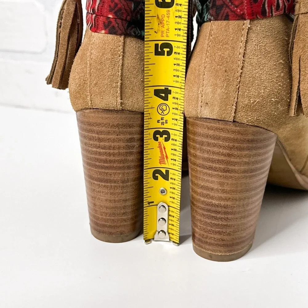 Callisto of California Womens 9‎ Tan Suede Ankle Boots Boho Tassel Block Heel